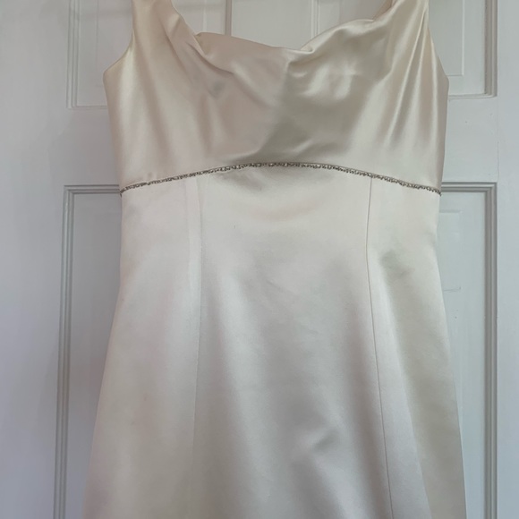 NWOT Jenny Lee wedding dress never worn - Picture 6 of 8